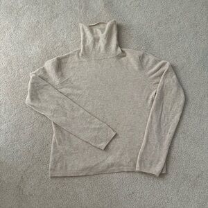 Ladies Ann Taylor Loft sweater turtleneck wool